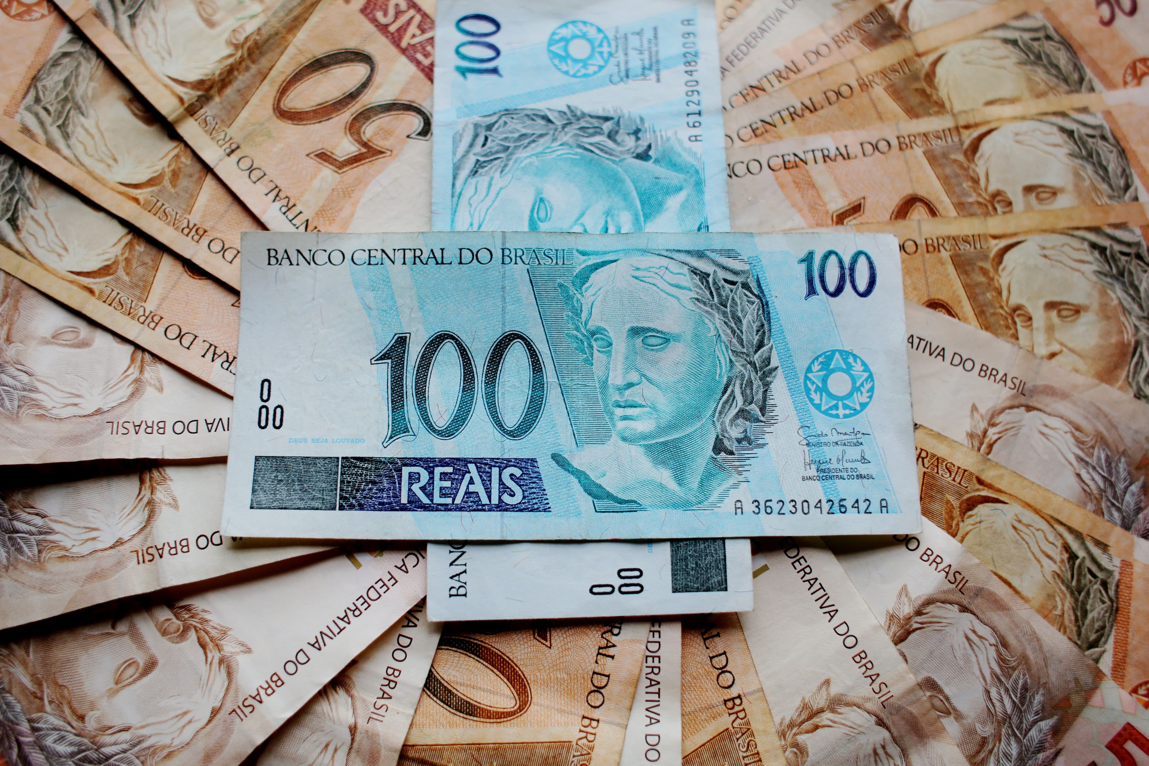 Como investir 1000 reais: guia completo passo a passo para iniciantes